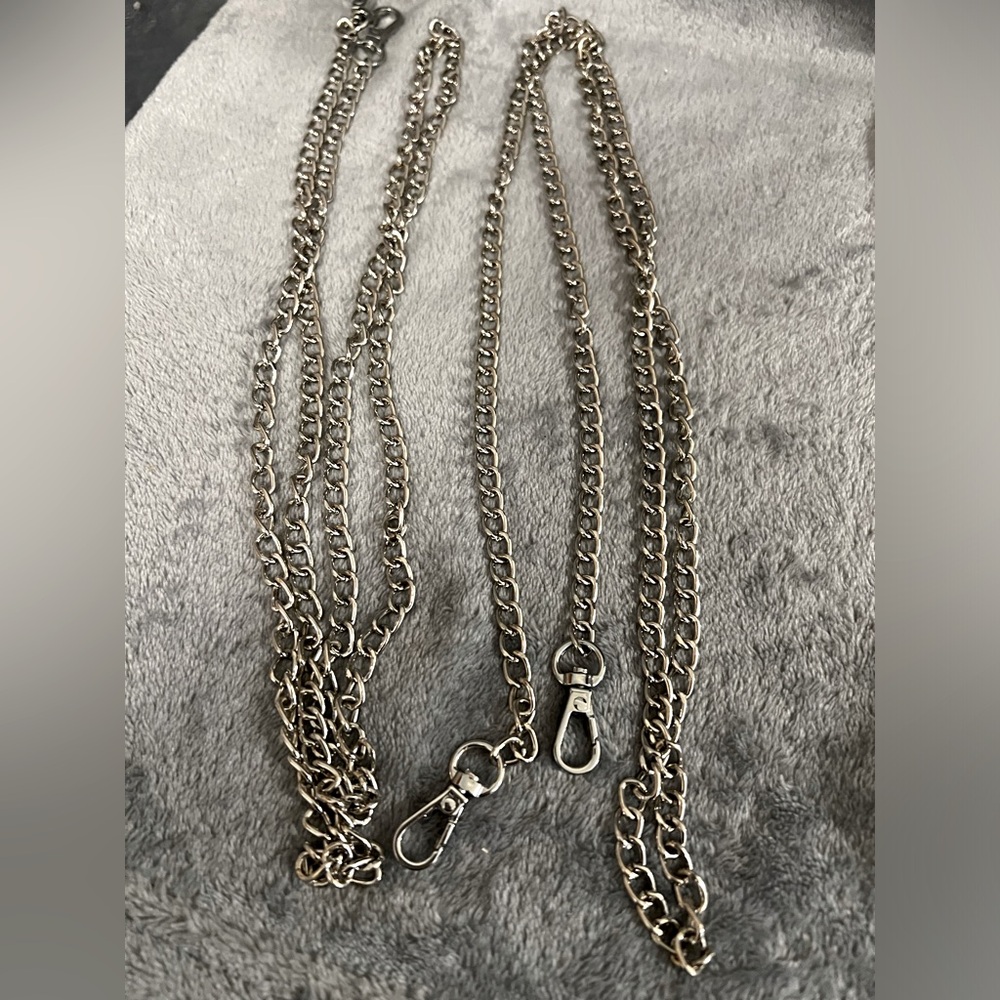 Unbranded chains Lot of 2